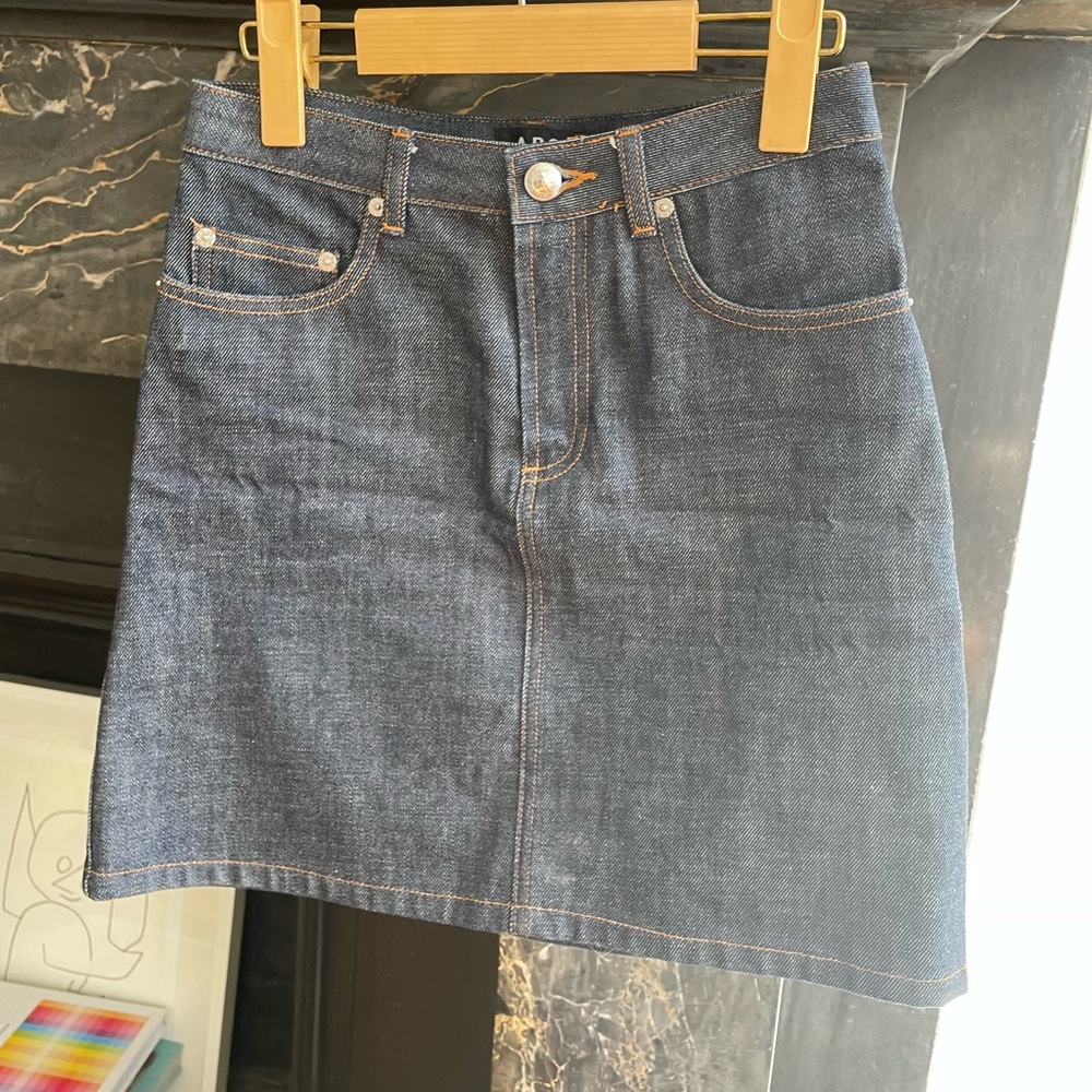 APC standard skirt
